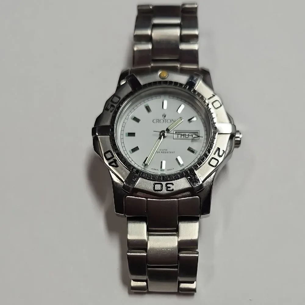 Croton Silver Stainless Steel Men’s Watch with White Dial Croton CA301051
